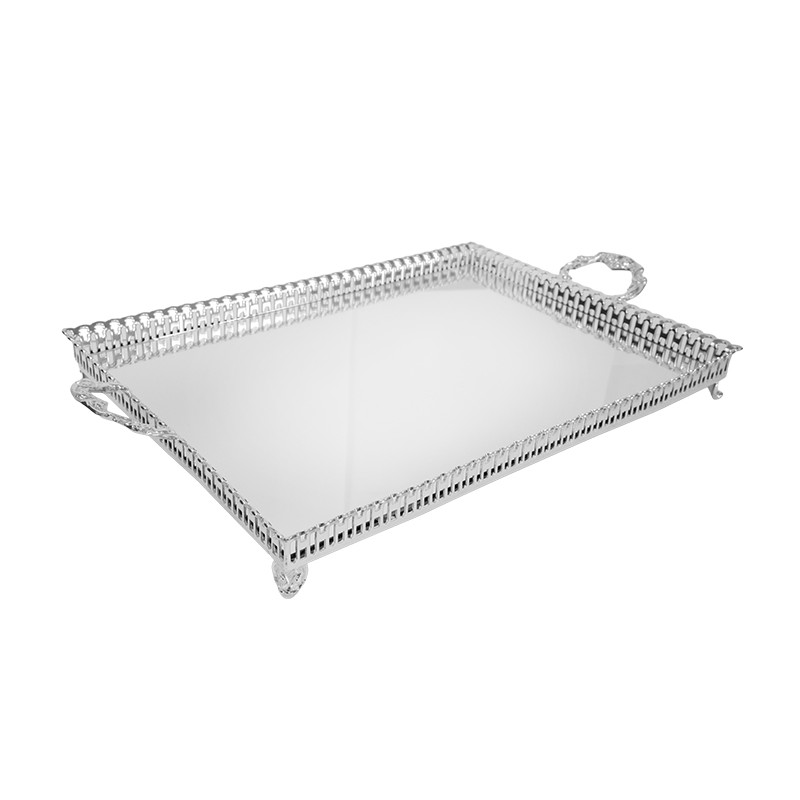 Bandeja retangular com grade - alça  - espelho - 51 x 37 cm é fabricada em Prata Apolo de excelente qualidade. Elegância e Brilh